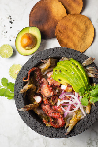 Aguachile verde de camarón y pulpo asado – Sociedad Mex. de Parrilleros