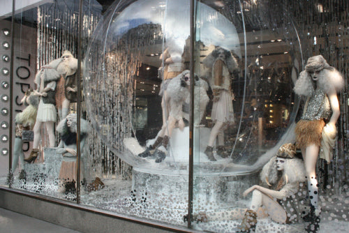 100+ Christmas Window Display Ideas - Part #2 - Mannequin Mall