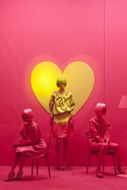 35 Valentine's Day Window Display Ideas - Mannequin Mall