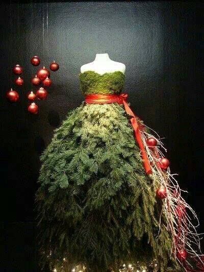 100+ Christmas Window Display Ideas - Part #1 - Mannequin Mall