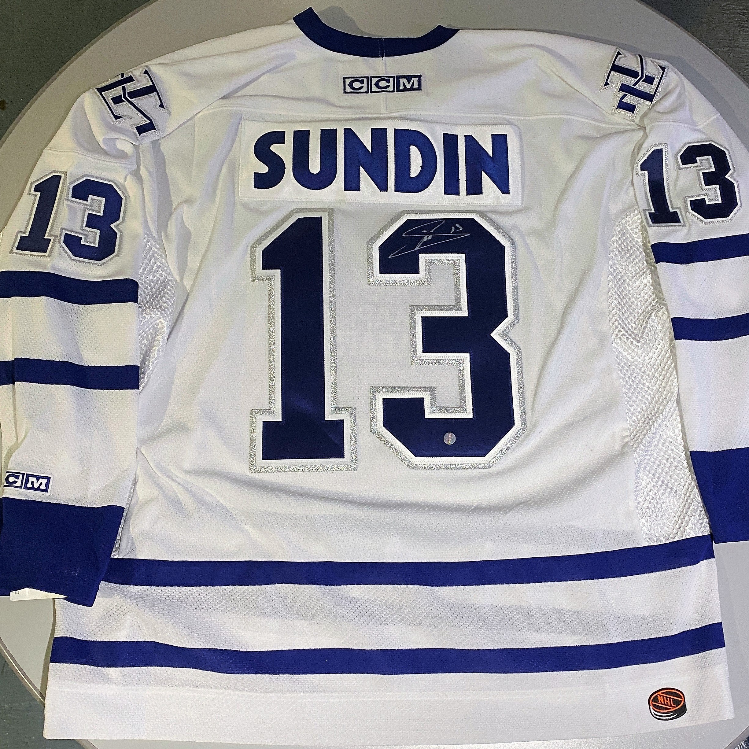 mats sundin signed jersey