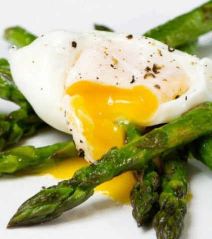 Know Your Eggs + How To Poach | Pete's Paleo