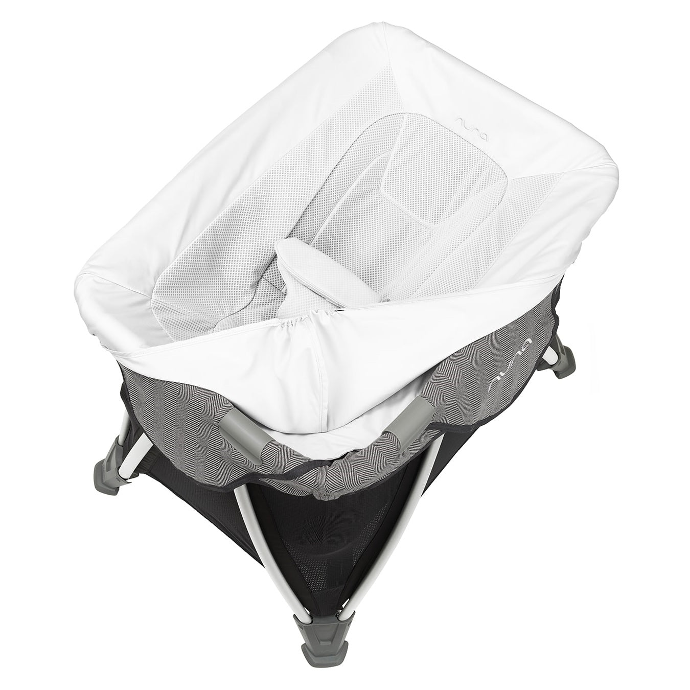 nuna sena bassinet