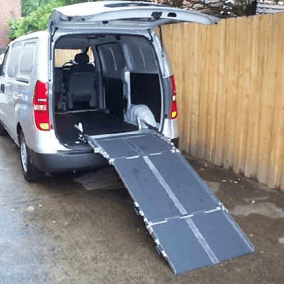 handicapped accessible ramp vans mpv