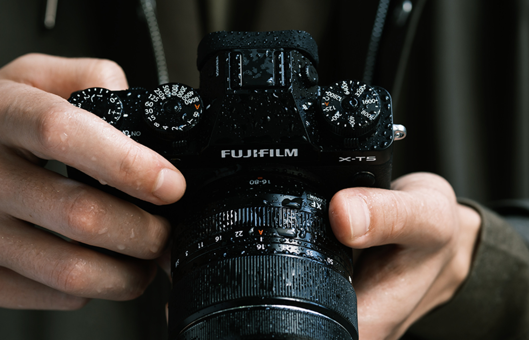 Fujifilm X-T5 silver + 16-80 mm F4, Fuji XT5, Preventa