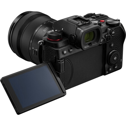 Panasonic LUMIX DC-S5 Mirrorless Digital Camera with S 20-60mm f/3.5-5.6  Lens