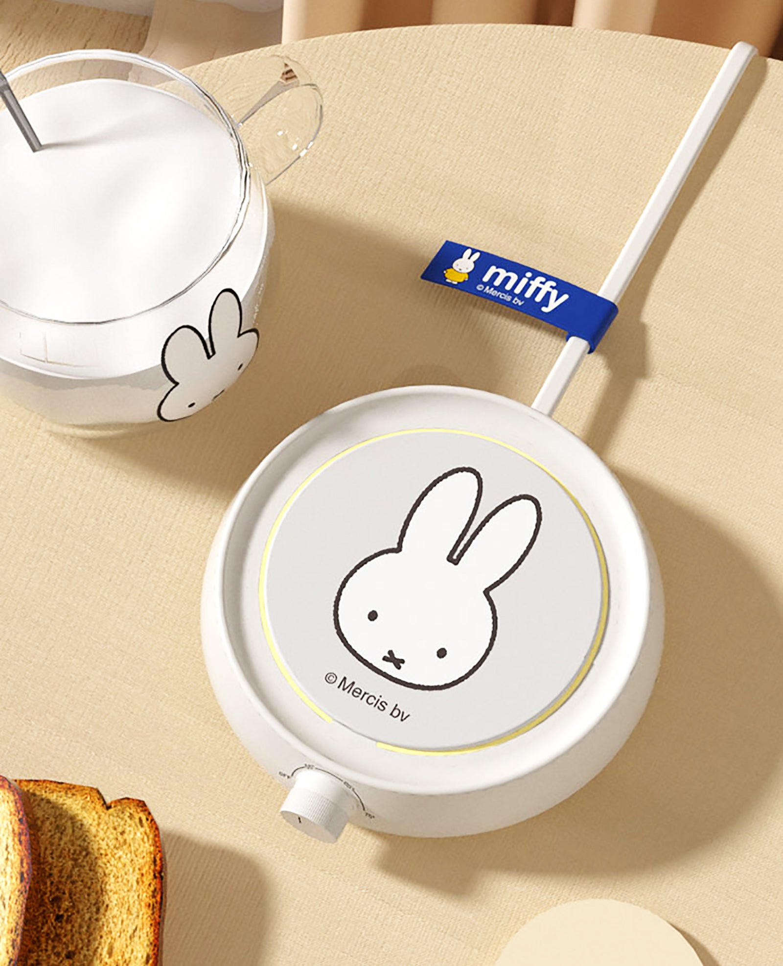 MIPOW x Miffy Electric Coffee Mug Warmer 3 level temperature Splash-proof &  Large Heating Plate MIPOW x Miffy （Nijntje ミッフィー 米菲 ）