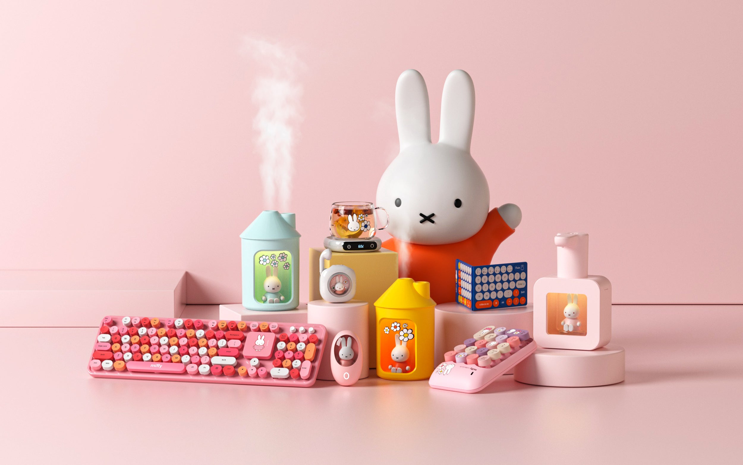 Miffy Gadget Collection（Nijntje ミッフィー ）Cute Bunny and
