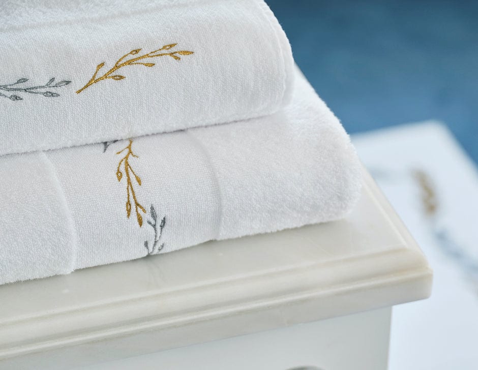 Abyss Spencer Bath Towel - Black/Gold