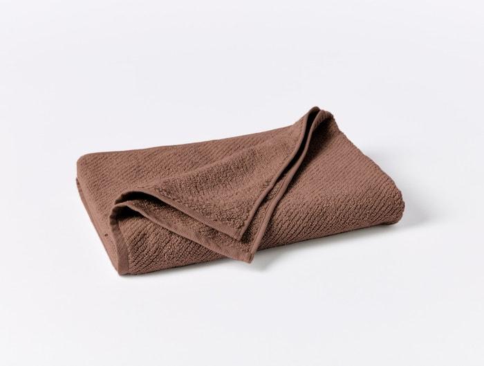 https://cdn.shopify.com/s/files/1/1268/4551/products/pdp_airweight_bath-towel_rosewood_coyuchi-fig-linens.jpg?v=1632871494