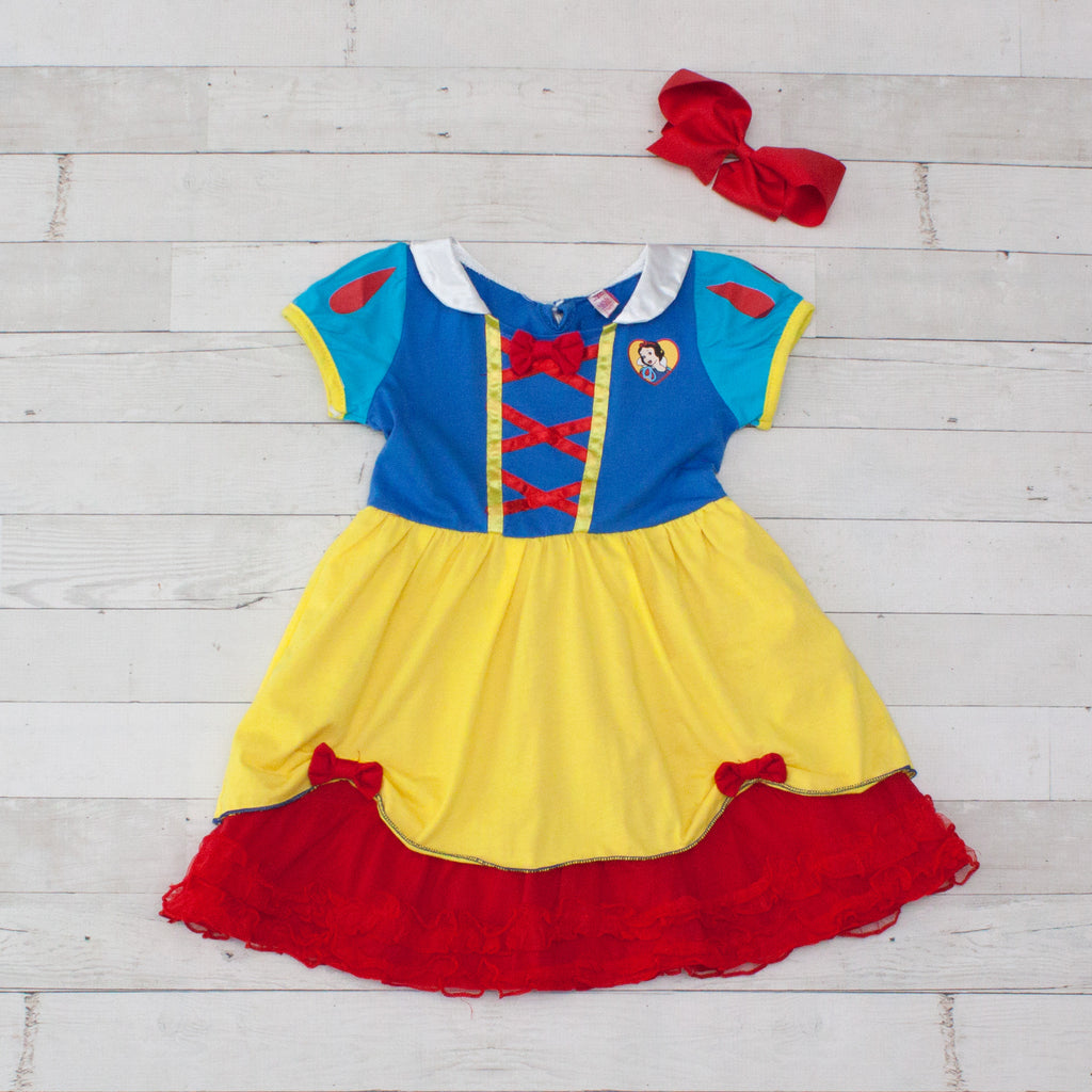 snow white inspired dress