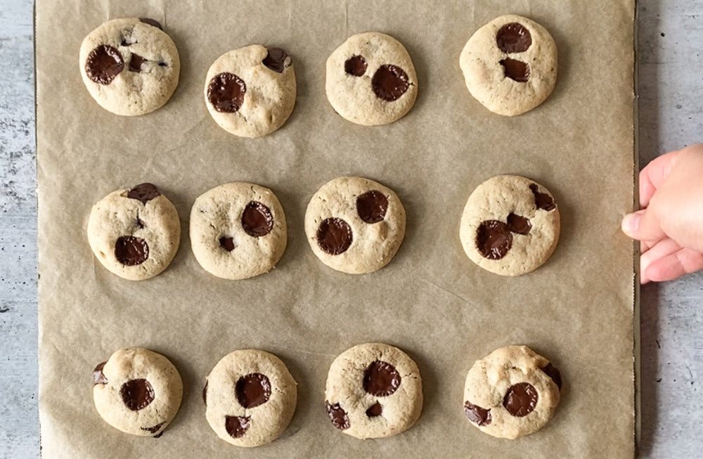 Tahini Hu Dark Chocolate Chip Macadamia Nut Cookies