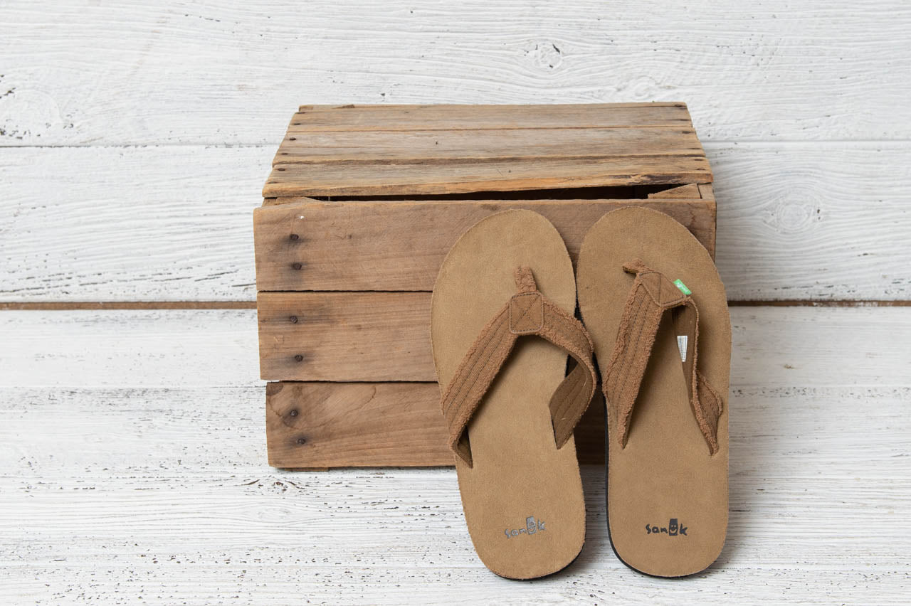 khaki flip flops