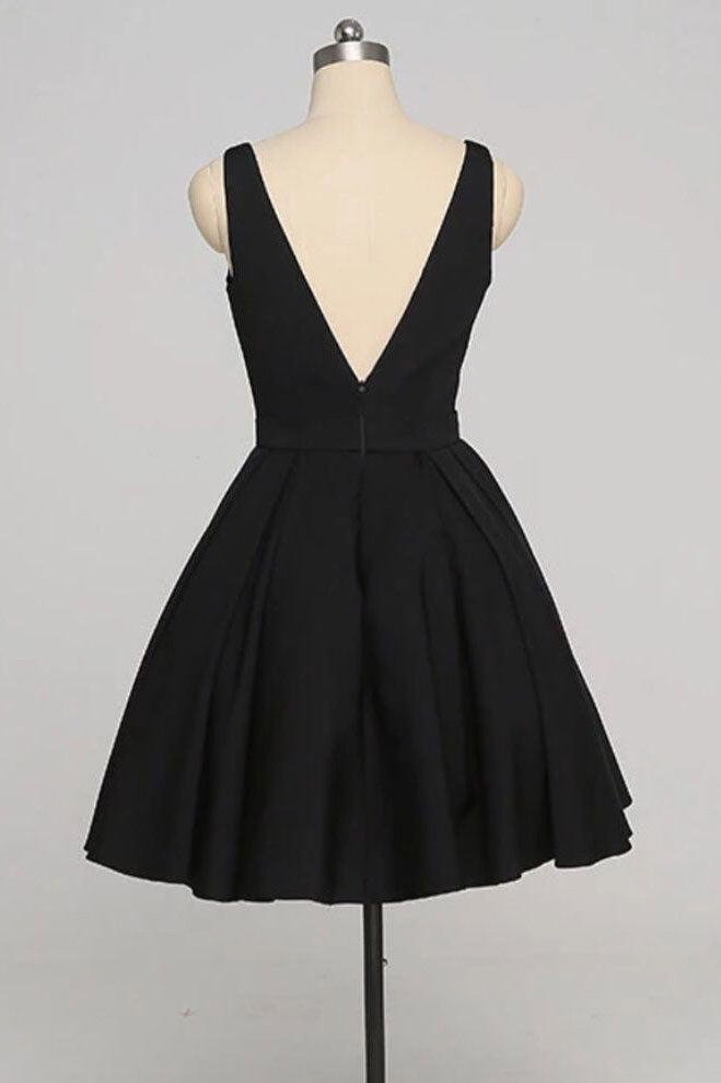 black v neck short dress