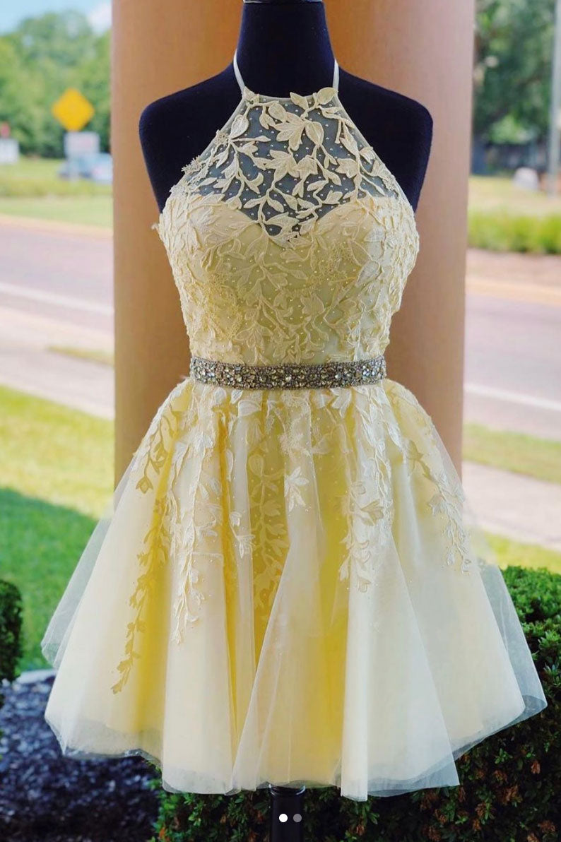 yellow tulle prom dress