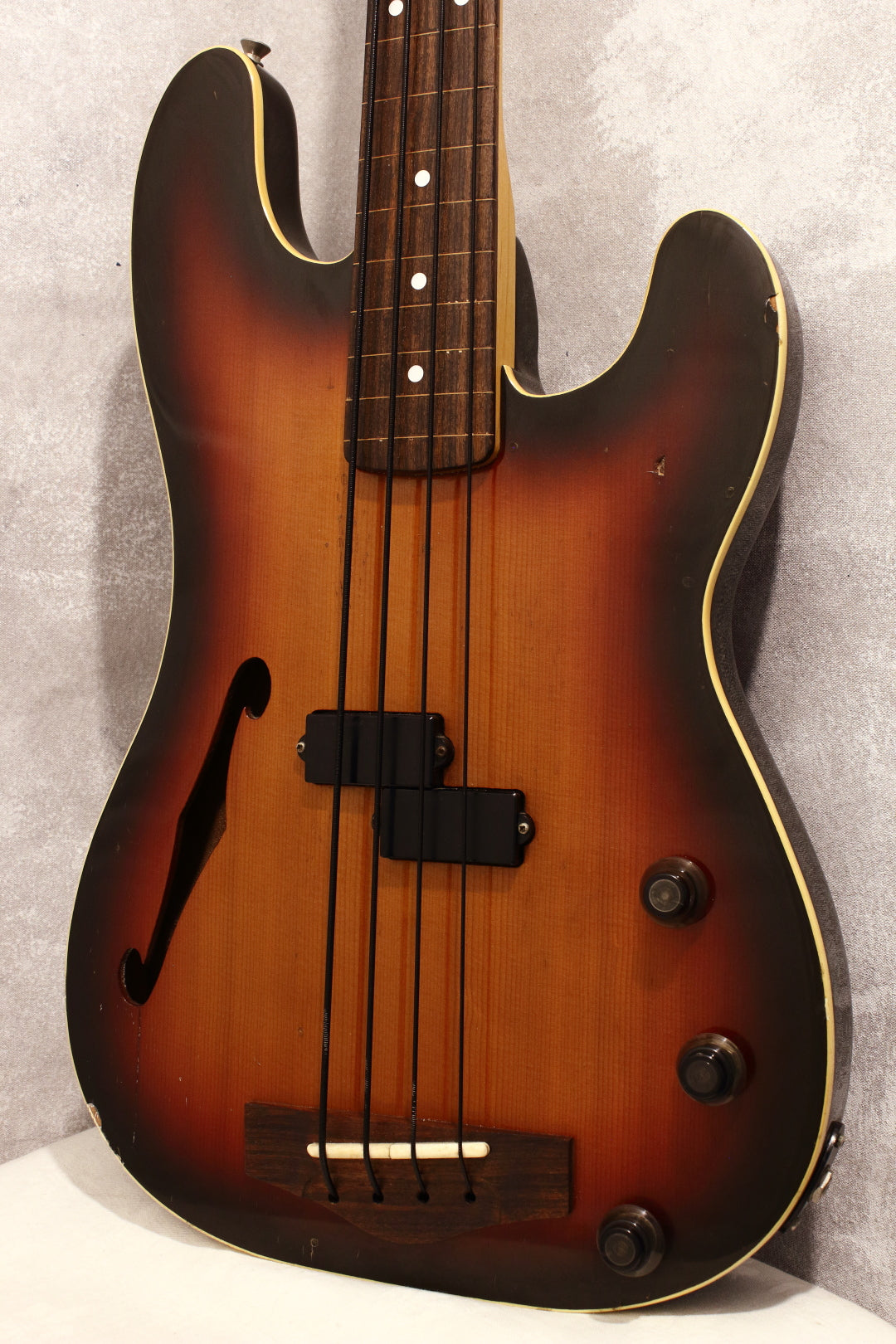 Fender Japan PBAC-100 フレットレスベース - ベース