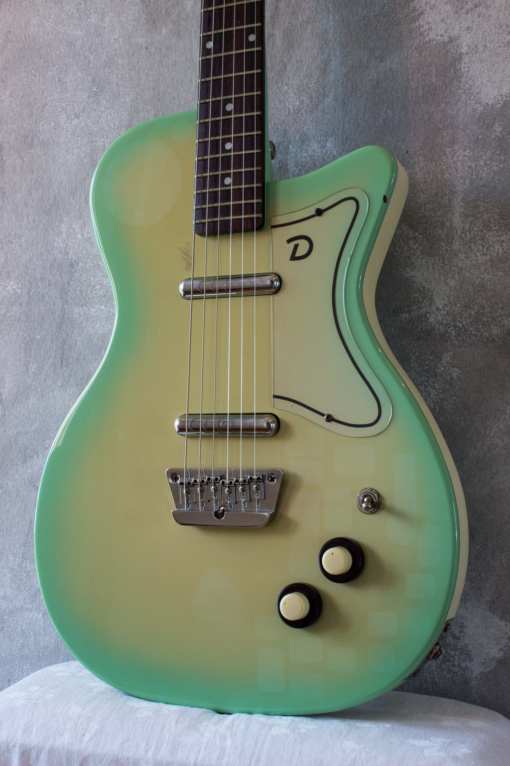 1998 danelectro u2