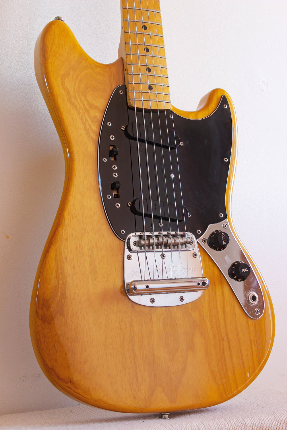 Used Fender Mustang '77 Reissue Natural Finish – Topshelf Instruments