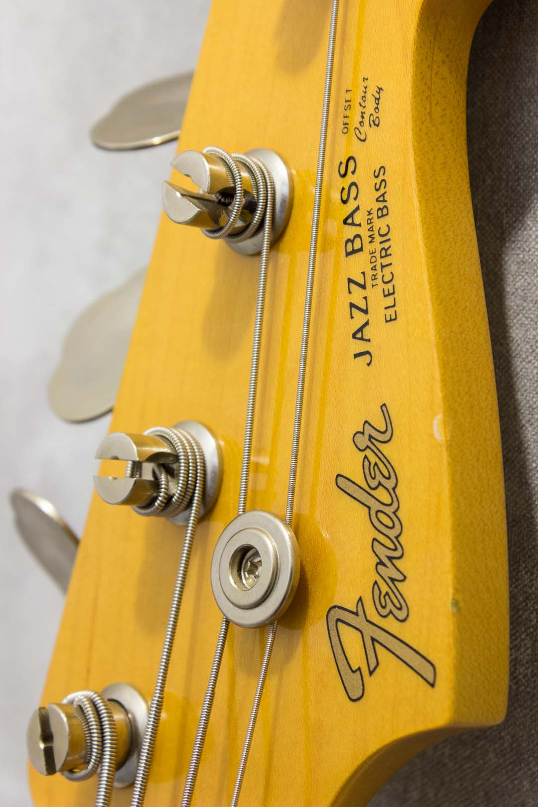 Fender Japan ‘62 Jazz Bass JB62-58 Vintage White 2007