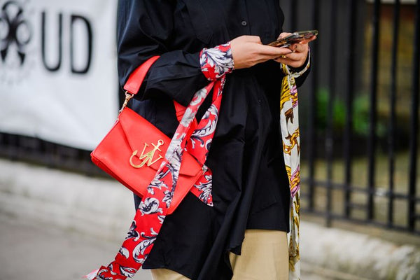 7 ways on how to use a silk scarf and look chic - My Friend Paco