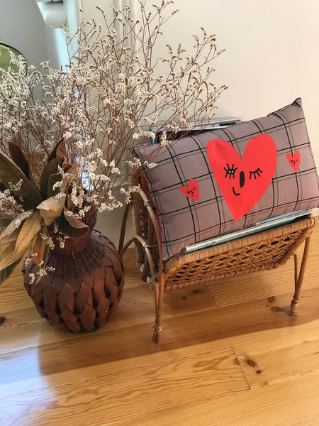 wink of love cushion design for home decor