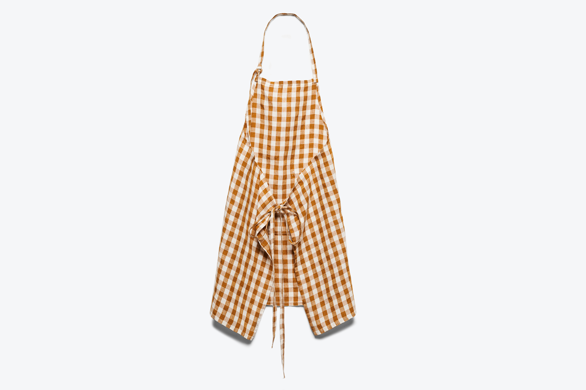 GINGHAM LINEN APRON