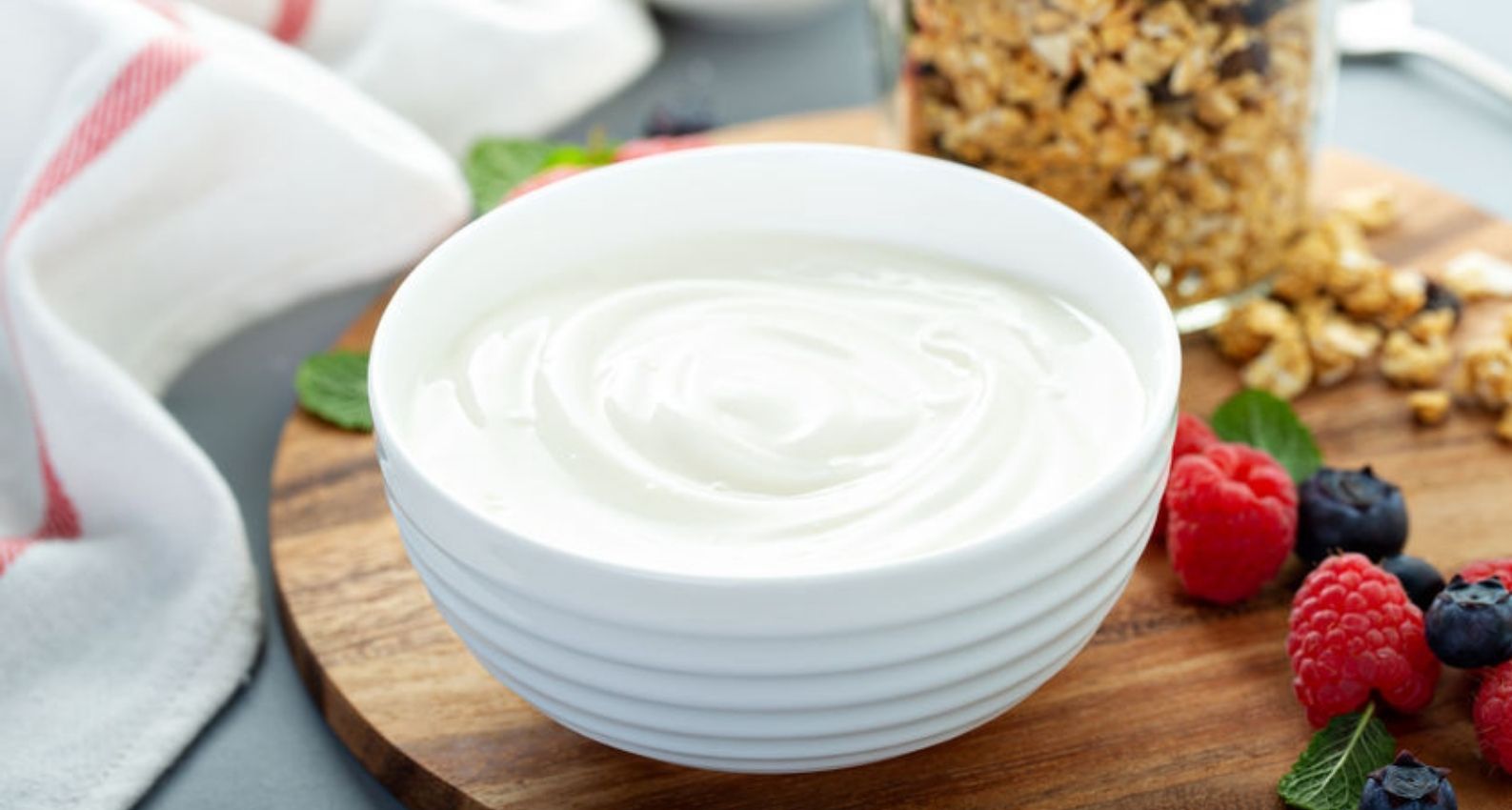 yogurt_and_probiotics_for_kids_gut_health