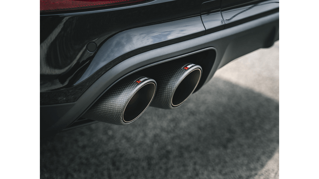 Akrapovič Porsche 536 Cayenne Carbon Tail Pipe Set (Inc. Cayenne, Cayenne S, Turbo & Coupé Turbo S E-Hybrid)