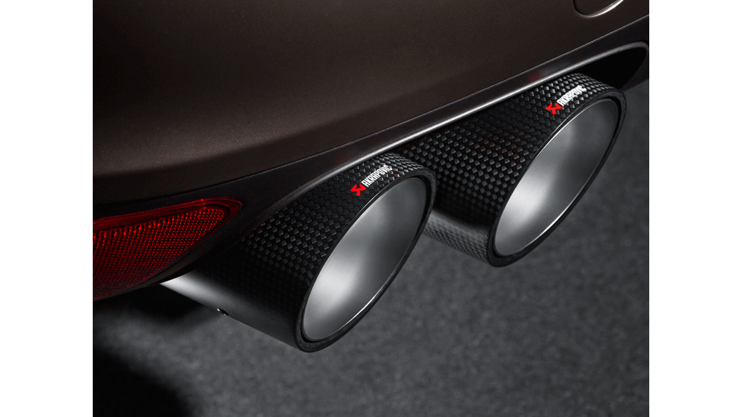 Akrapovič Porsche 958 Cayenne Carbon Tail Pipe Set (Inc. Cayenne, Cayenne S, Cayenne GTS & Cayenne Turbo) -