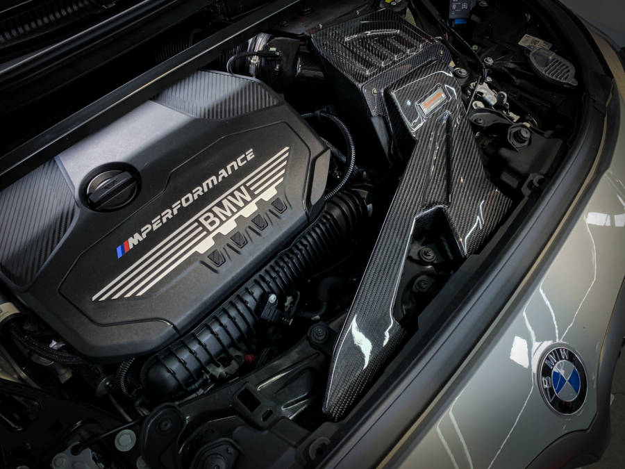 Toma de aire de fibra de carbono Armaspeed BMW F40 M135ix - ML Performance UK