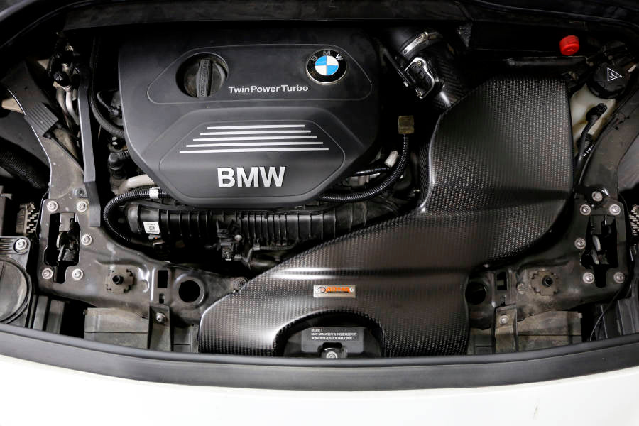 Toma de aire frío de fibra de carbono para BMW F45 225i Active Tourer Armaspeed - ML Performance ES