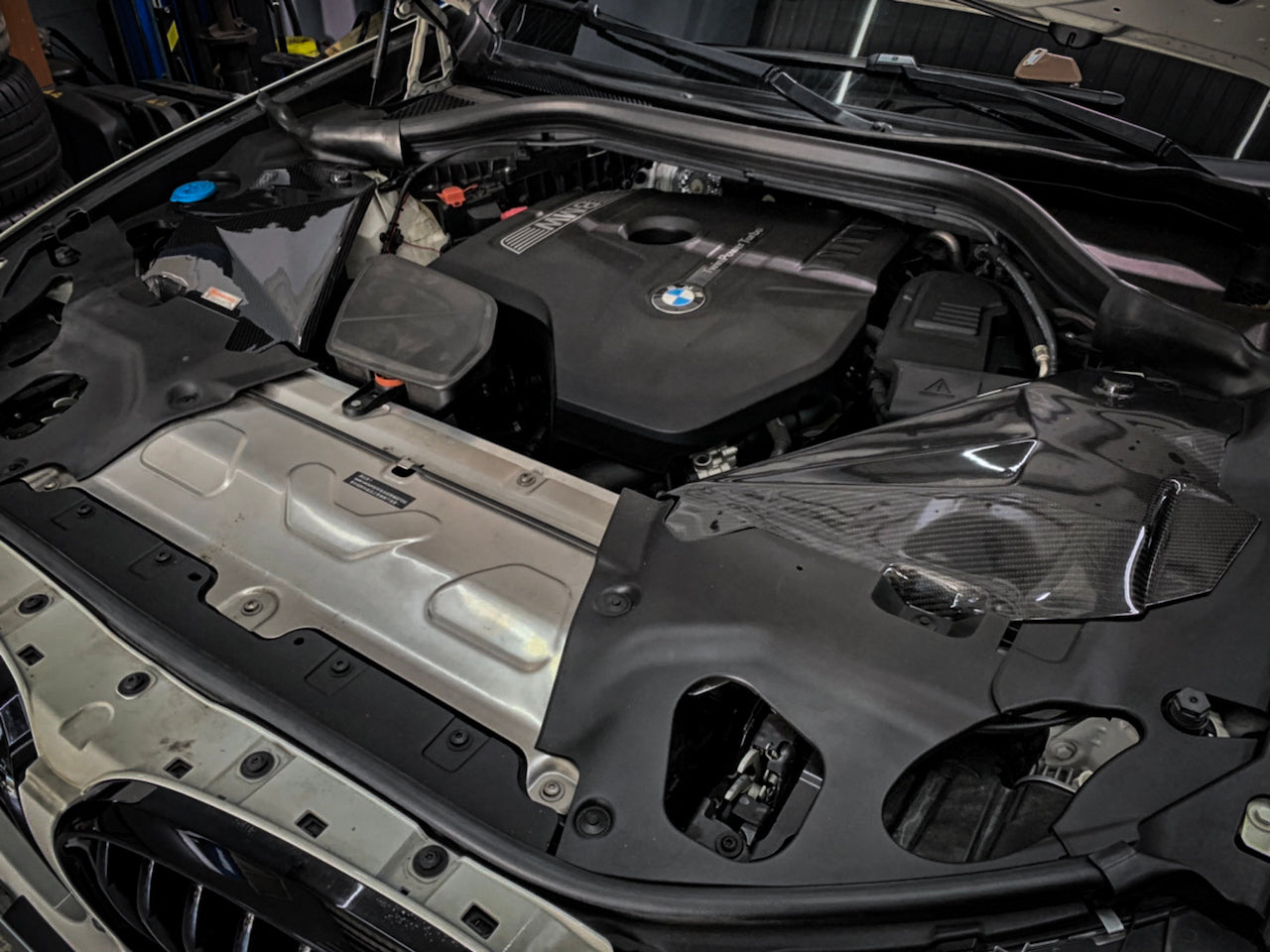Admission d'air froid en fibre de carbone Armaspeed BMW G02 X4 (X4 20i et X4 30i) - ML Performance UK