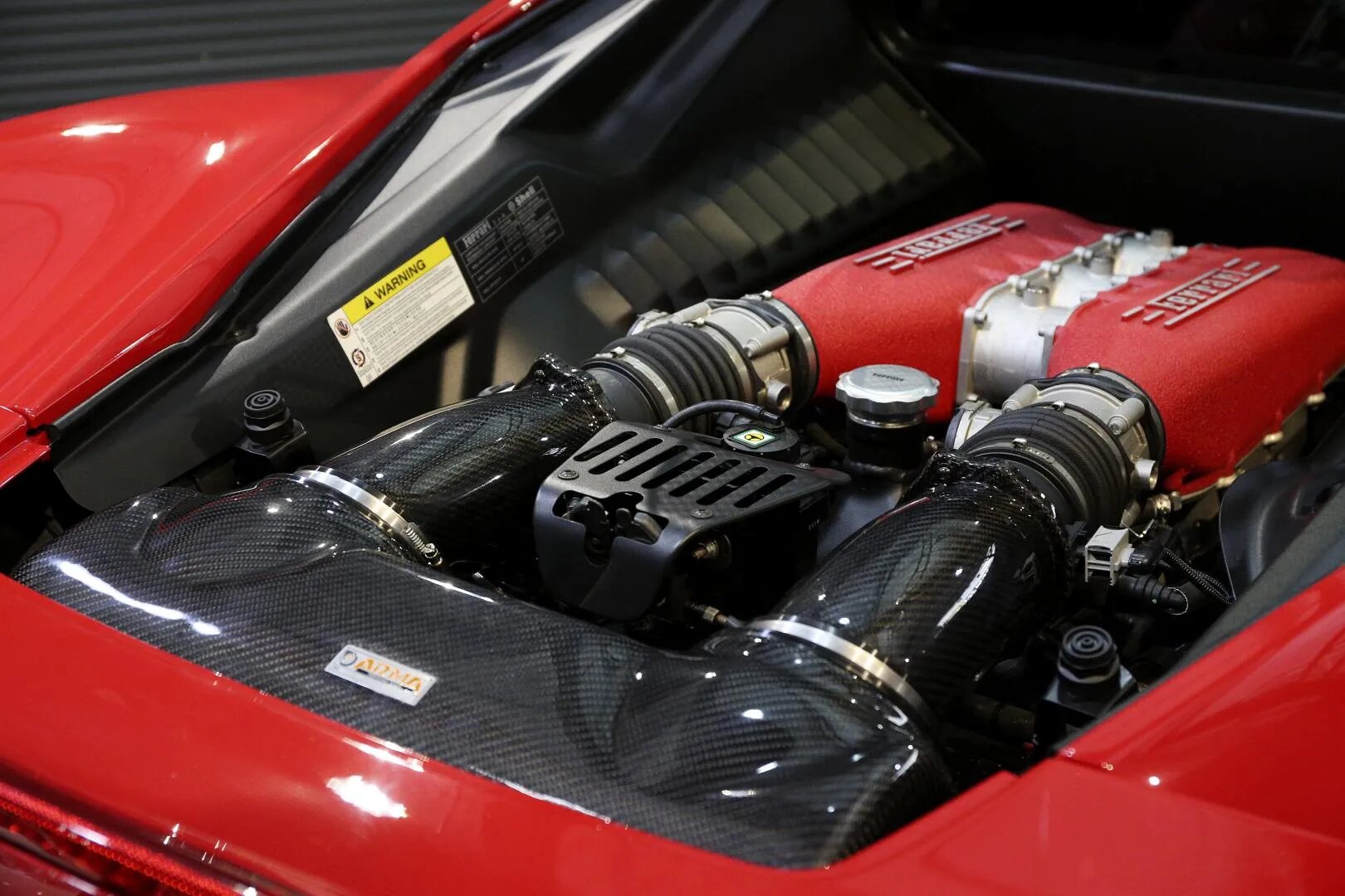 Toma de aire frío de fibra de carbono Armaspeed Ferrari 458 Italia - ML Performance UK