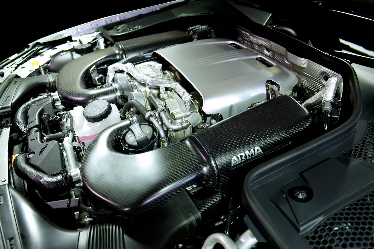 Admisión de aire frío de fibra de carbono Armaspeed Mercedes-Benz W205 C63 AMG - ML Performance UK