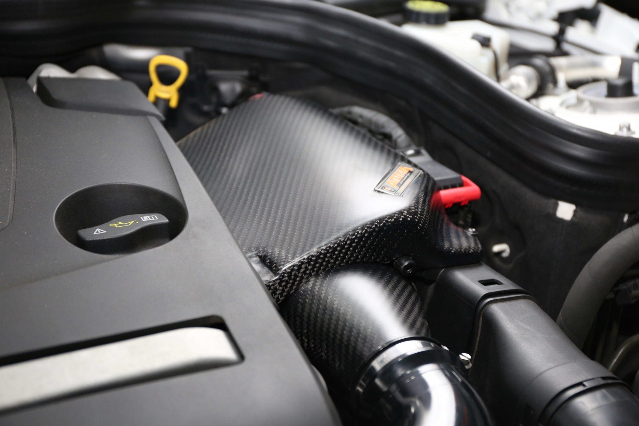 Admission d'air froid en fibre de carbone Armaspeed Mercedes-Benz W212 (E200, E250 et E260) - ML Performance UK