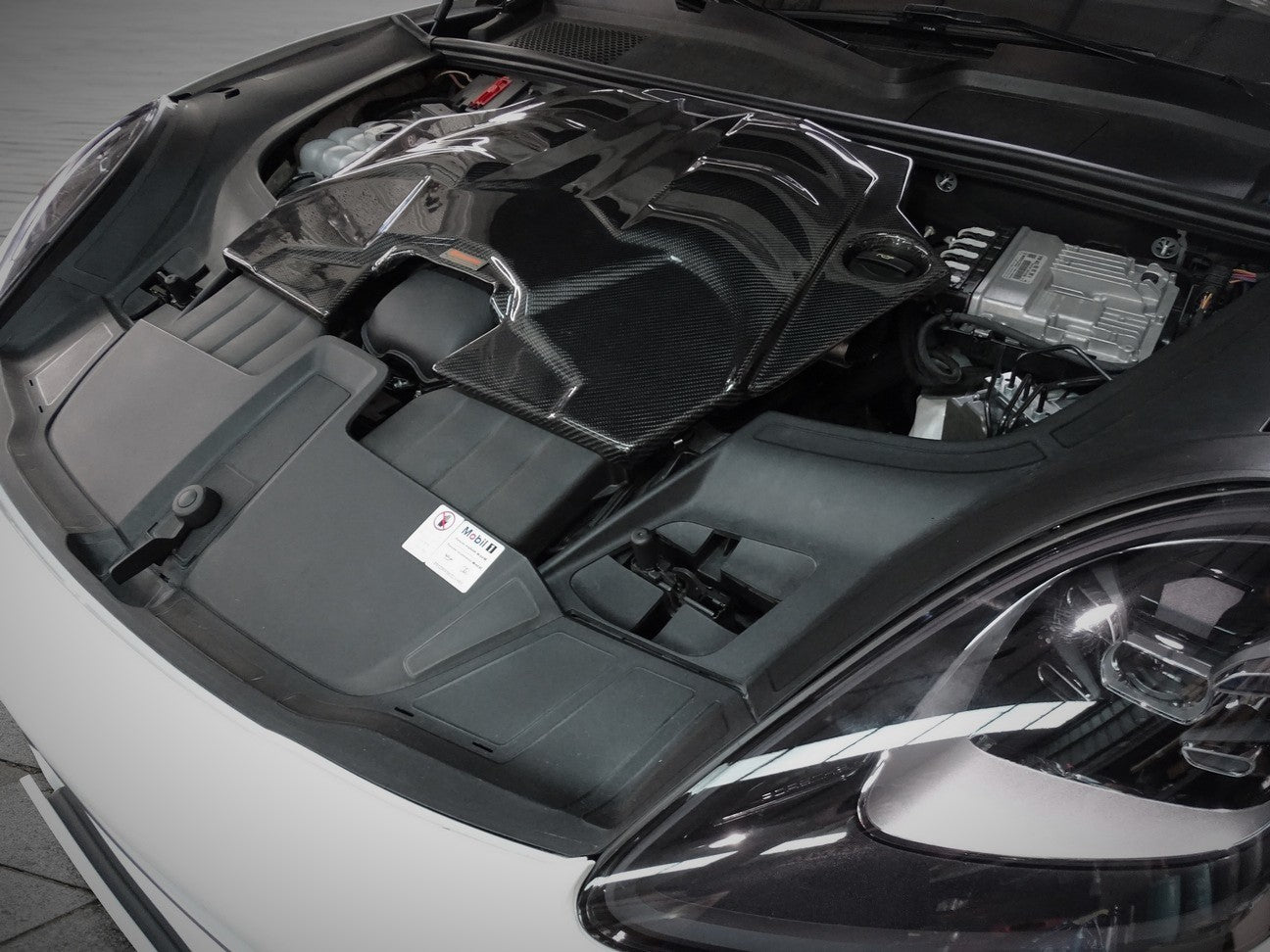 Armaspeed Porsche Cayenne 9Y0 9Y3 Carbon Fibre Cold Air Intake - ML Performance UK