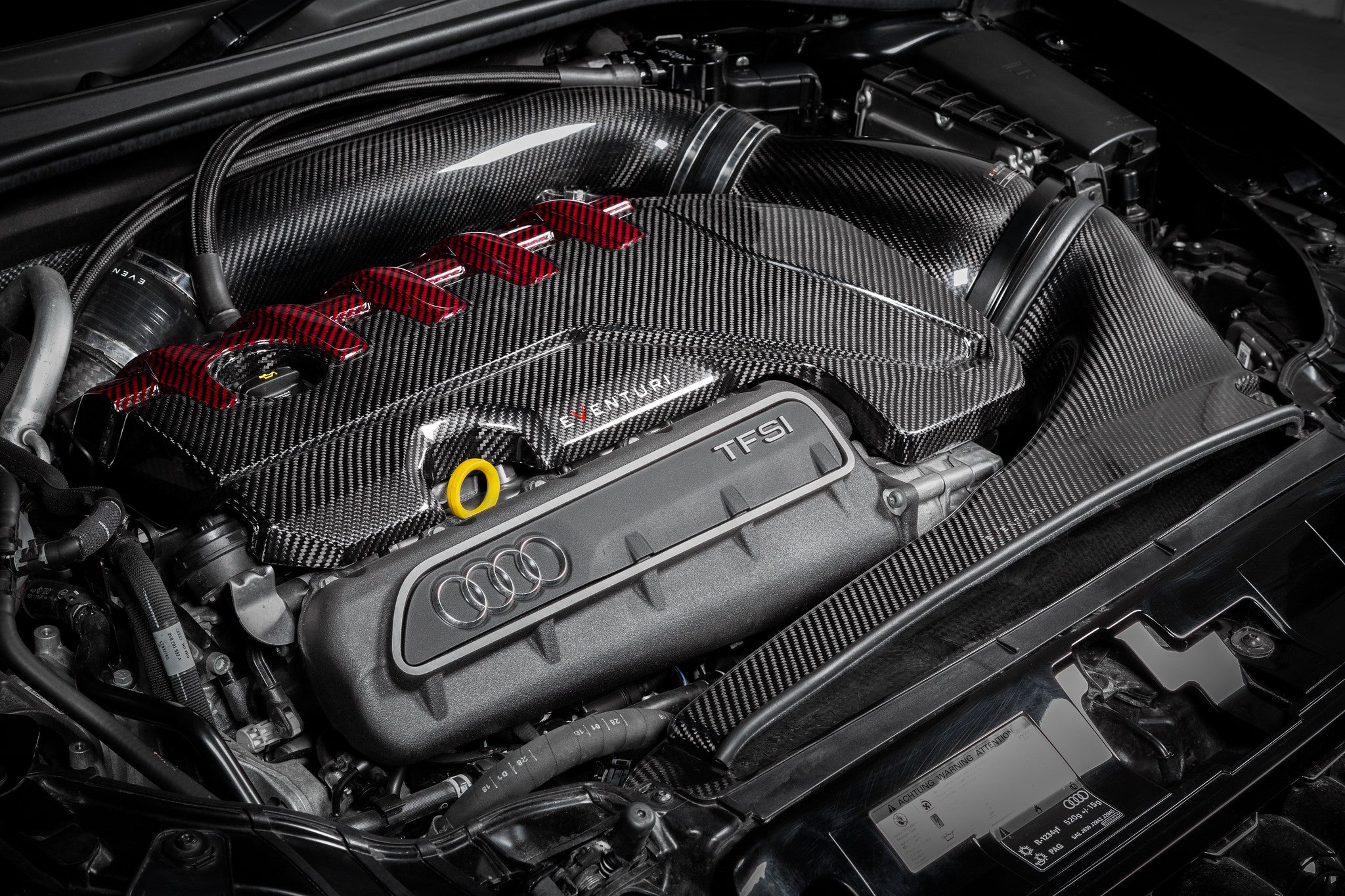 Eventuri Audi 8V.5 8S 8U Cubierta de motor de fibra de carbono (RS3, RSQ3 y TTRS) - ML Performance ES