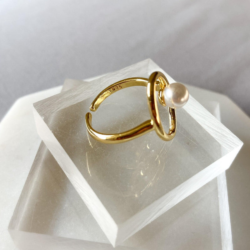 Charisma Modern Pearl Ring – The Songbird Collection