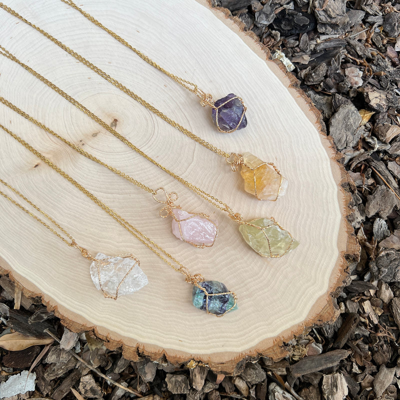 Natural Stone Pendant Necklace Small Rock Quartz Pendulum Amethysts  Citrines Fluorite Pink Crystal Necklace for Women Healing
