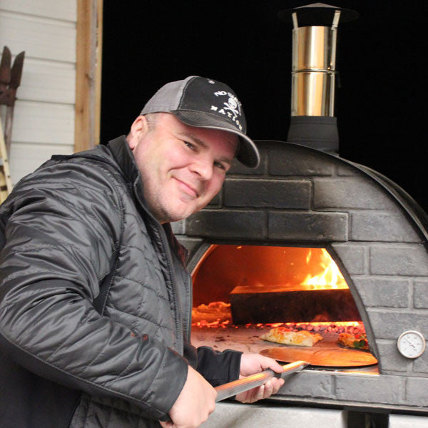 Pizza Peel to turn pizzas