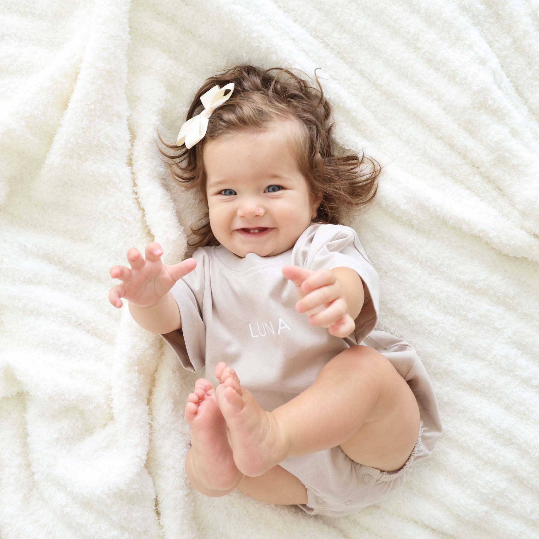 Image of CuddleLane™ Luxe Blankets | Ivory