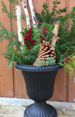 outdoor holiday decor