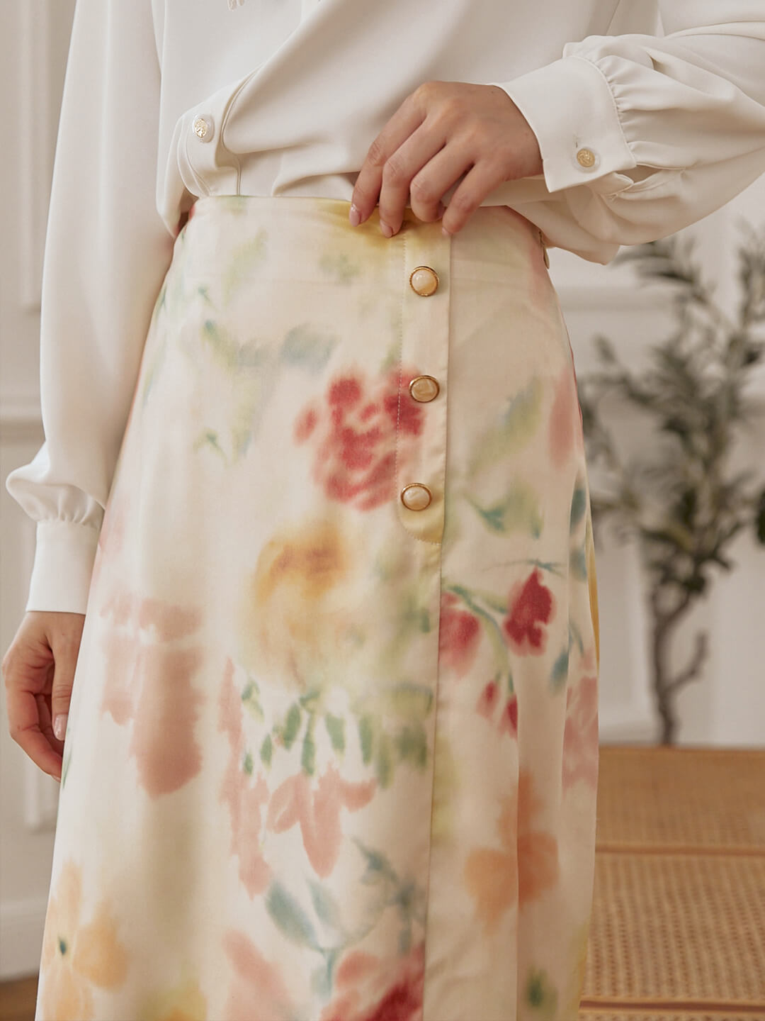 【Final Sale】Aisha Satin Vintage Printed Midi Skirt