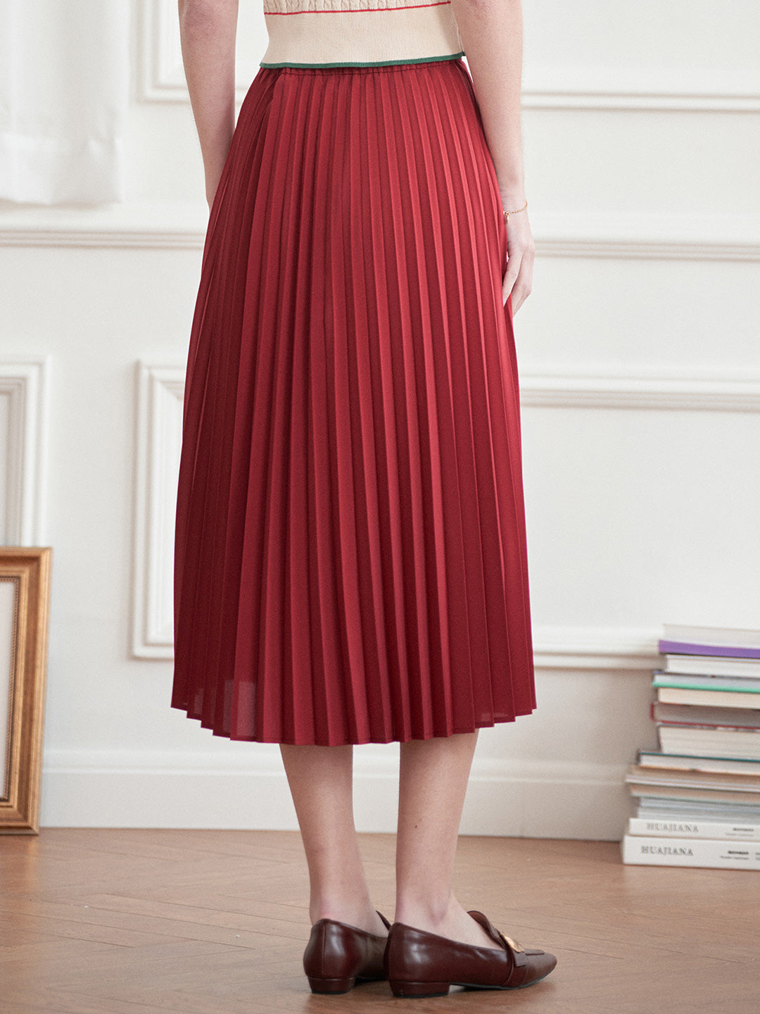 Daleyza Vintage Pleated Red Skirt