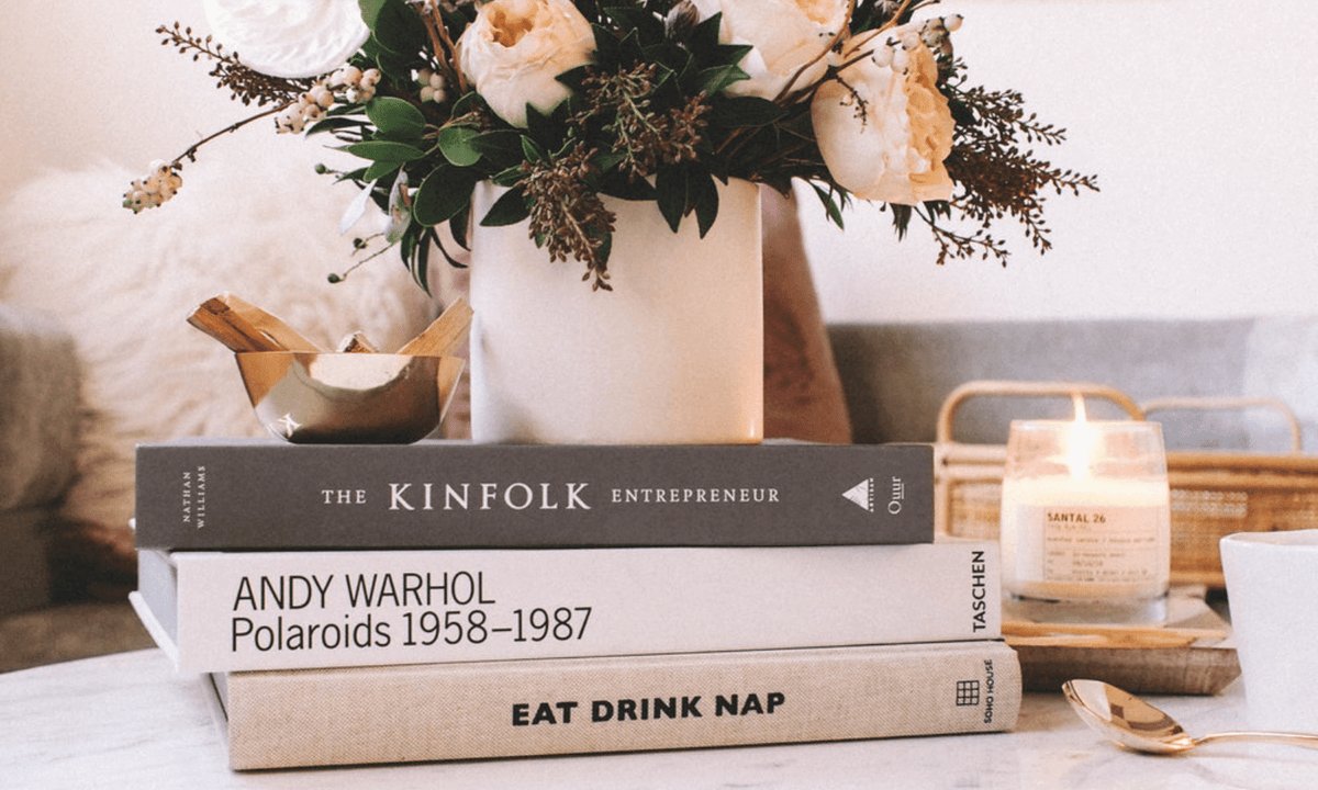 THE TOP 5 WAYS TO STYLE YOUR COFFEE TABLE BOOKS IN YOUR HOME