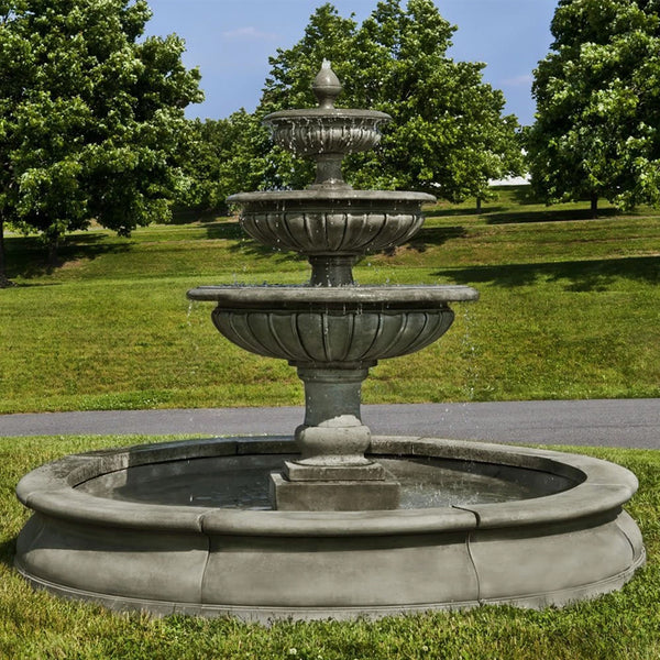 Estate Longvue Outdoor Water Fountain