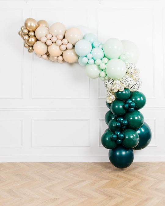 New Year's Eve - YAY Script Balloon Backdrop Garland Install Piece - 6 —  Paris312