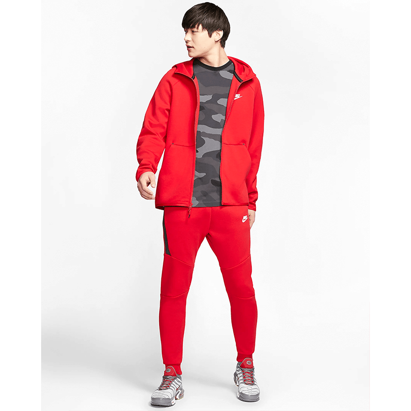 tech fleece red