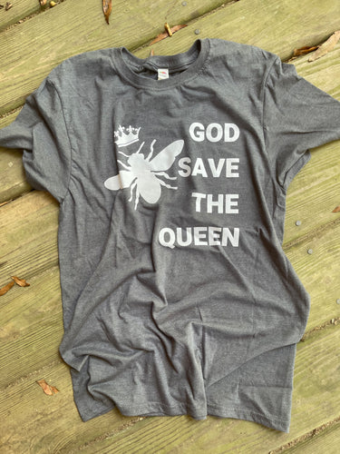 God Save The Queen Bee Gift Honeybee Women Beekeeper Gifts T-shirt