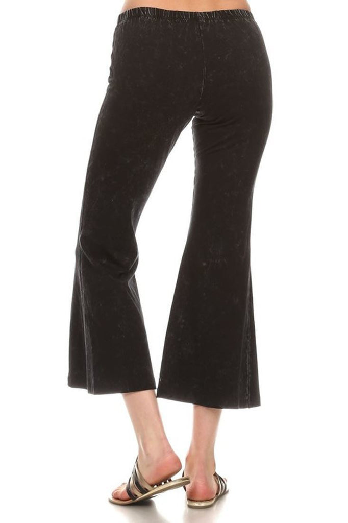 black flare capri pants